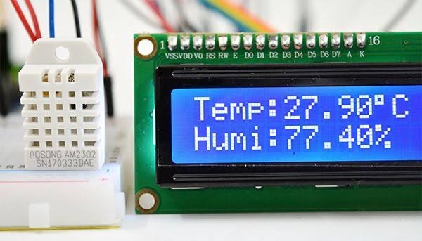 Photo of a DHT22 Sensor